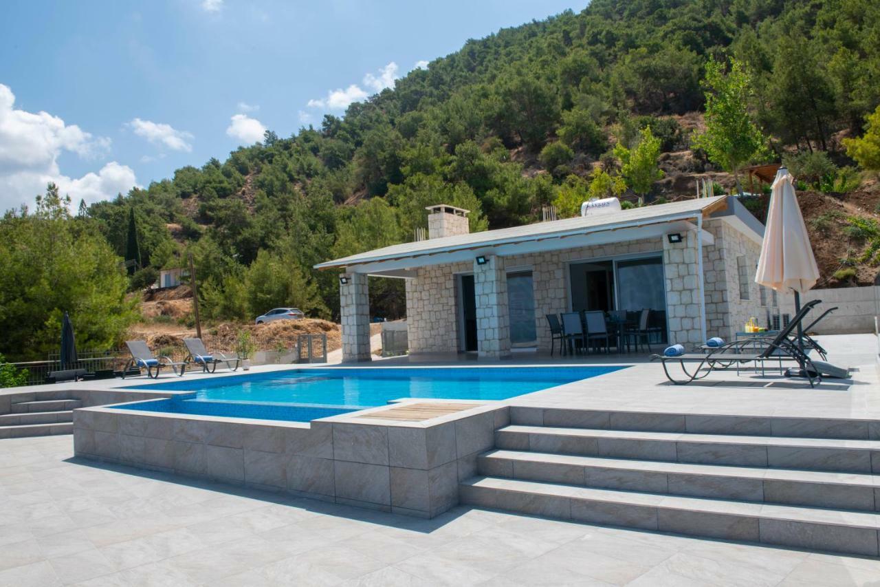 Paradise Blue Villa Pomos Exterior photo