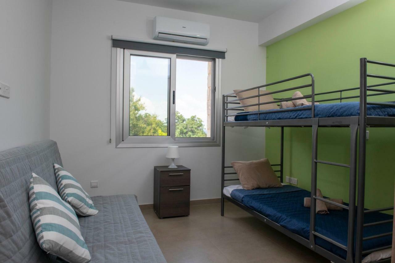 Paradise Blue Villa Pomos Exterior photo